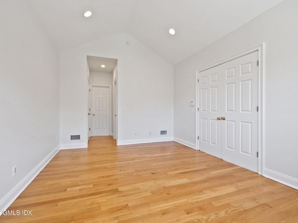 147 Holly Hill Lane 2, Greenwich CT 06830