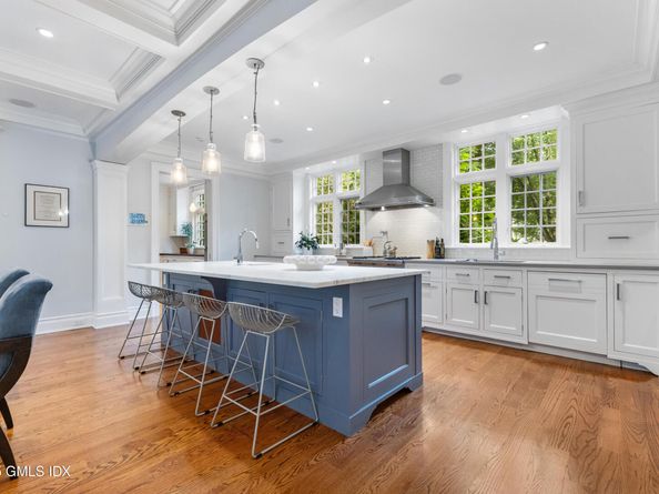 7 Jones Park Drive, Riverside CT 06878