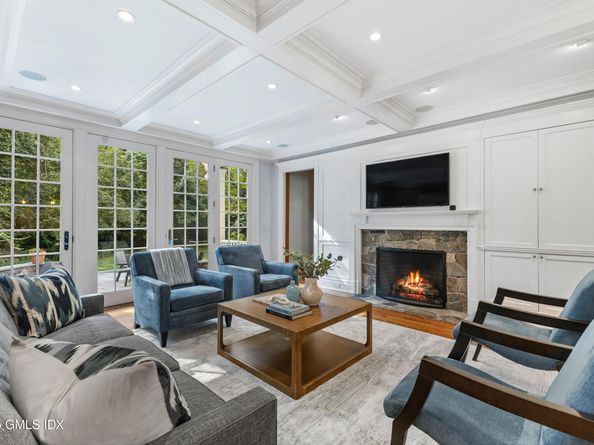 7 Jones Park Drive, Riverside CT 06878