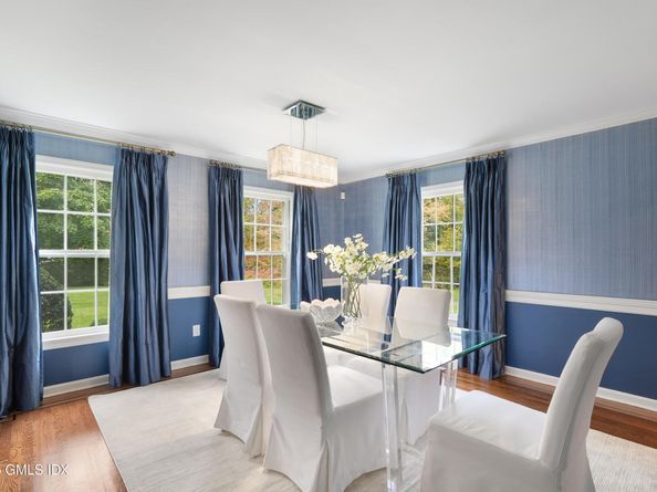 43 Sawmill Lane, Greenwich CT 06830