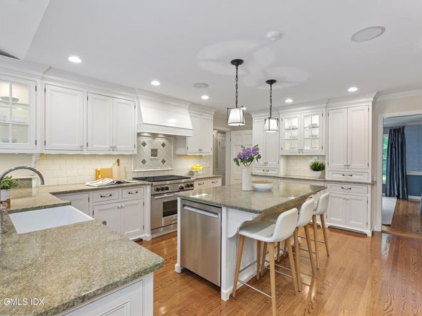 43 Sawmill Lane, Greenwich CT 06830