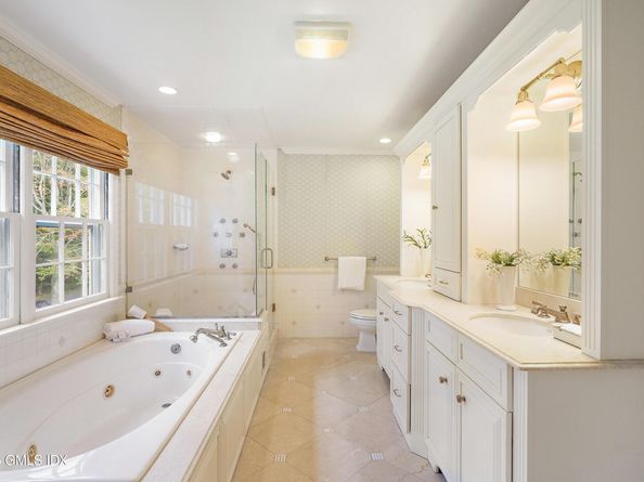 43 Sawmill Lane, Greenwich CT 06830