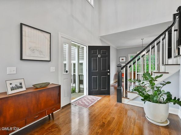 8 View Street 10, Greenwich CT 06830