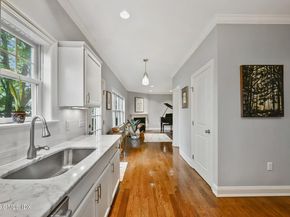 8 View Street 10, Greenwich CT 06830