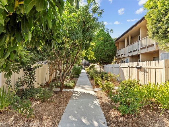 8031 Canby Ave 4, Reseda CA 91335