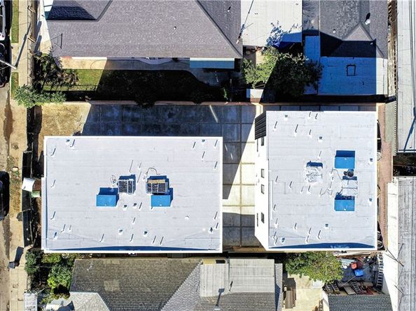 1726 Menlo Avenue, Los Angeles CA 90006