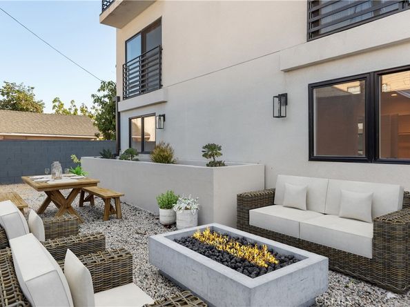 1726 Menlo Avenue, Los Angeles CA 90006