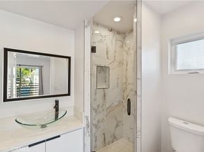 1726 Menlo Avenue, Los Angeles CA 90006