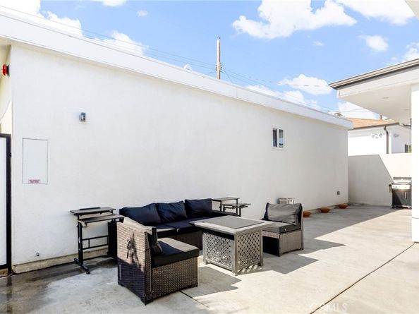 2031 N Pass, Burbank CA 91505