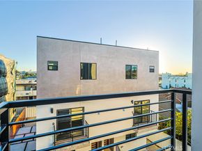 4842 W 17th Street, Los Angeles CA 90019