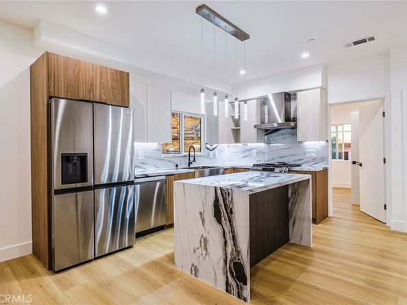 4842 W 17th Street, Los Angeles CA 90019