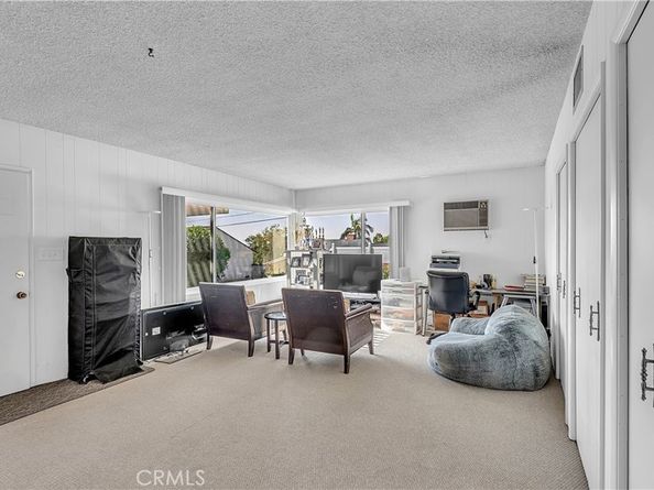 919 E Delaware Road, Burbank CA 91504