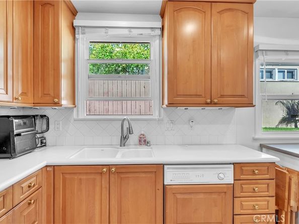 919 E Delaware Road, Burbank CA 91504