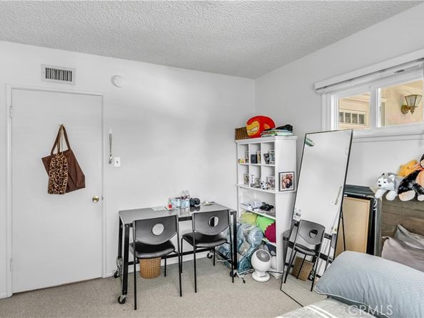 919 E Delaware Road, Burbank CA 91504