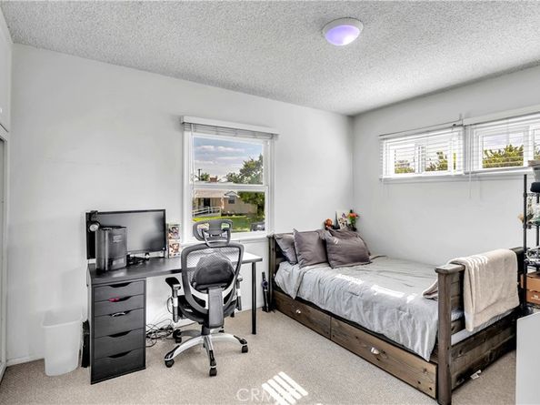 919 E Delaware Road, Burbank CA 91504