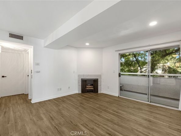 4406 Cahuenga Boulevard, Toluca Lake CA 91602