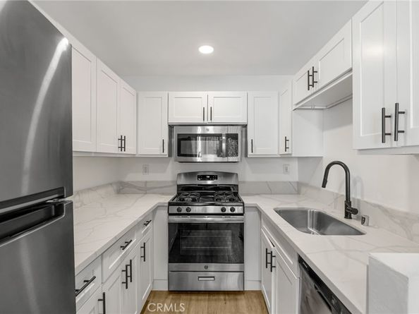 4406 Cahuenga Boulevard, Toluca Lake CA 91602