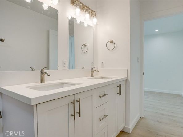 5903 Bonsallo Avenue, Los Angeles CA 90044