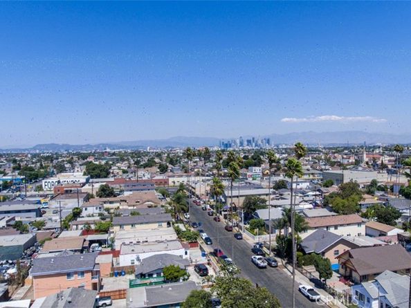5903 Bonsallo Avenue, Los Angeles CA 90044