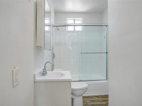 5903 Bonsallo Avenue, Los Angeles CA 90044