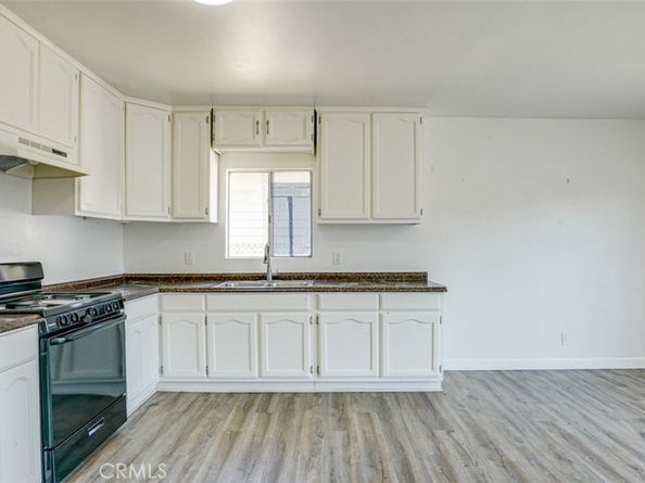 5903 Bonsallo Avenue, Los Angeles CA 90044