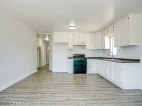 5903 Bonsallo Avenue, Los Angeles CA 90044