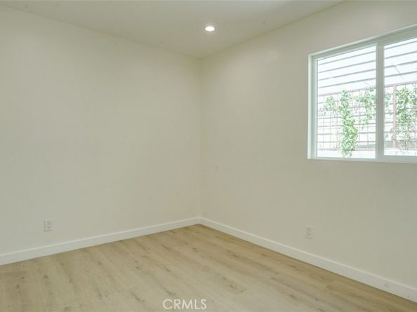 5903 Bonsallo Avenue, Los Angeles CA 90044