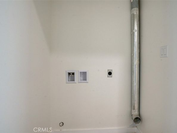 5903 Bonsallo Avenue, Los Angeles CA 90044