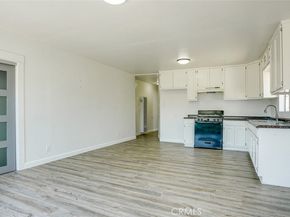 5903 Bonsallo Avenue, Los Angeles CA 90044