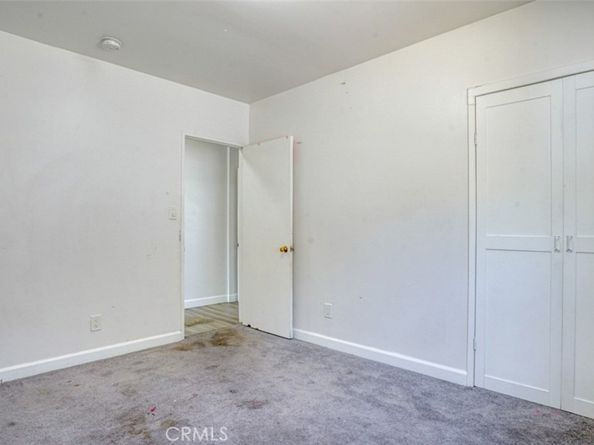 5903 Bonsallo Avenue, Los Angeles CA 90044