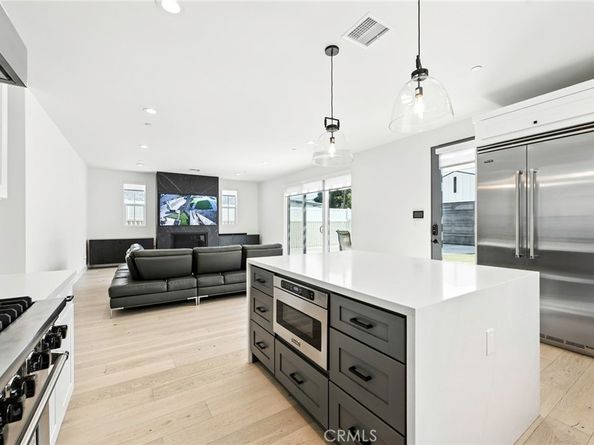 1115 N Florence Street, Burbank CA 91505