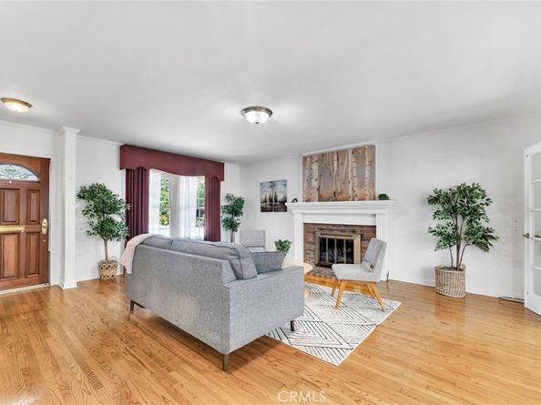 10202 Roscoe Boulevard, Sun Valley CA 91352