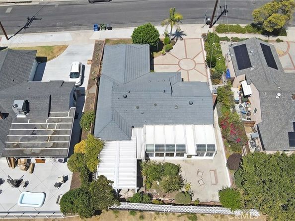 10202 Roscoe Boulevard, Sun Valley CA 91352