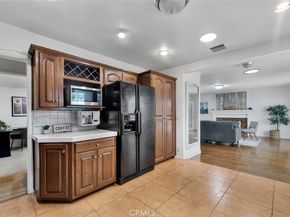 10202 Roscoe Boulevard, Sun Valley CA 91352