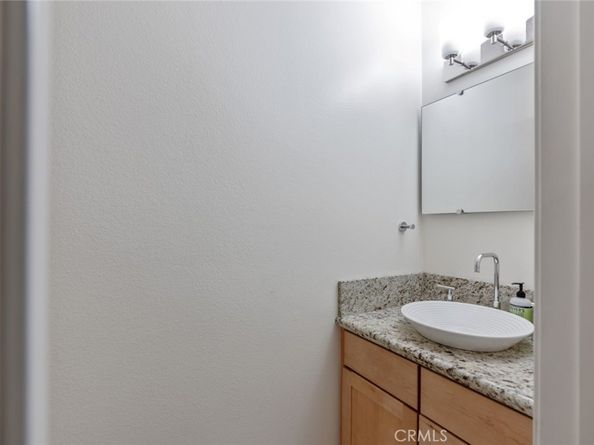 9639 Via Torino 139, Burbank CA 91504