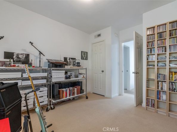 9639 Via Torino 139, Burbank CA 91504