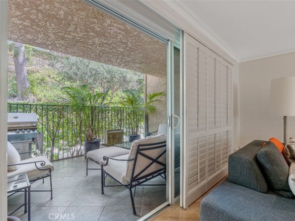 9639 Via Torino 139, Burbank CA 91504