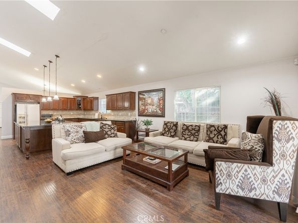 7449 7451 Alabama Avenue, Canoga Park CA 91303