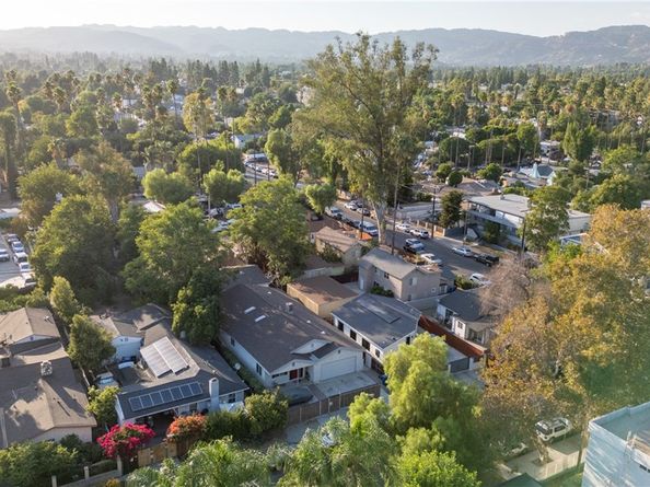 7449 7451 Alabama Avenue, Canoga Park CA 91303