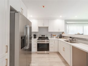 7449 7451 Alabama Avenue, Canoga Park CA 91303