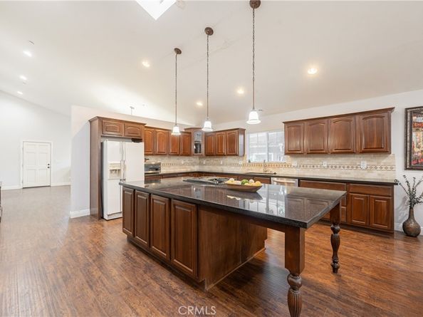 7449 7451 Alabama Avenue, Canoga Park CA 91303