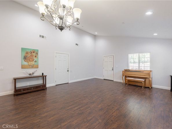 7449 7451 Alabama Avenue, Canoga Park CA 91303