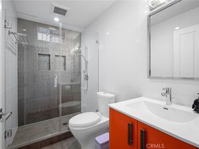 2040 W Kenneth Road, Glendale CA 91201