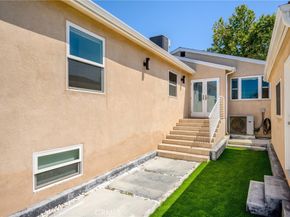 2040 W Kenneth Road, Glendale CA 91201