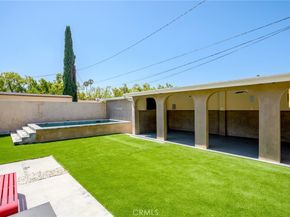2040 W Kenneth Road, Glendale CA 91201