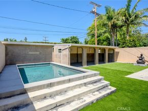 2040 W Kenneth Road, Glendale CA 91201