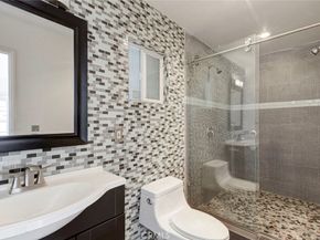 8022 Longridge Avenue, North Hollywood CA 91605