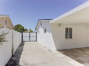 8022 Longridge Avenue, North Hollywood CA 91605