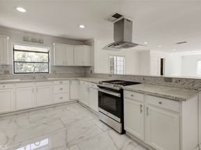 8022 Longridge Avenue, North Hollywood CA 91605