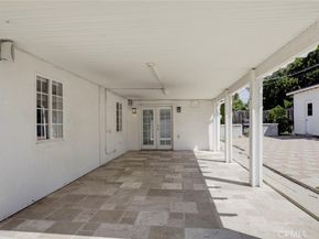 8022 Longridge Avenue, North Hollywood CA 91605